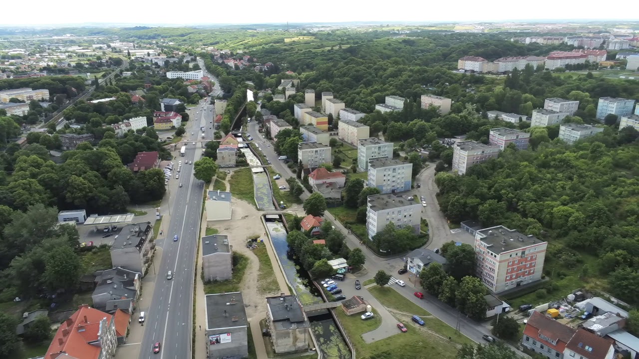 Widok na Orunię Dolną w Gdańsku z lotu ptaka. Panorama Oruni - widok z drona