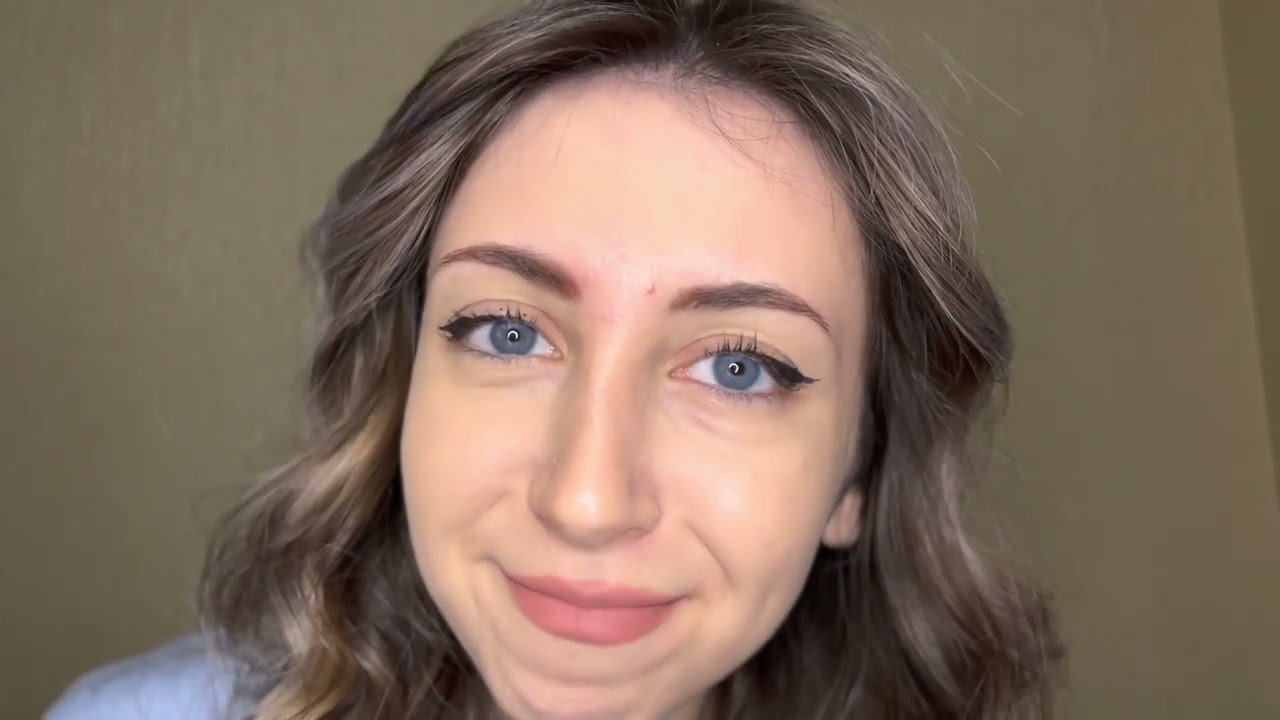 UYUZ KIZ KARDEŞ MAKYAJINI YAPIYOR (TÜRKÇE ROLEPLAY)