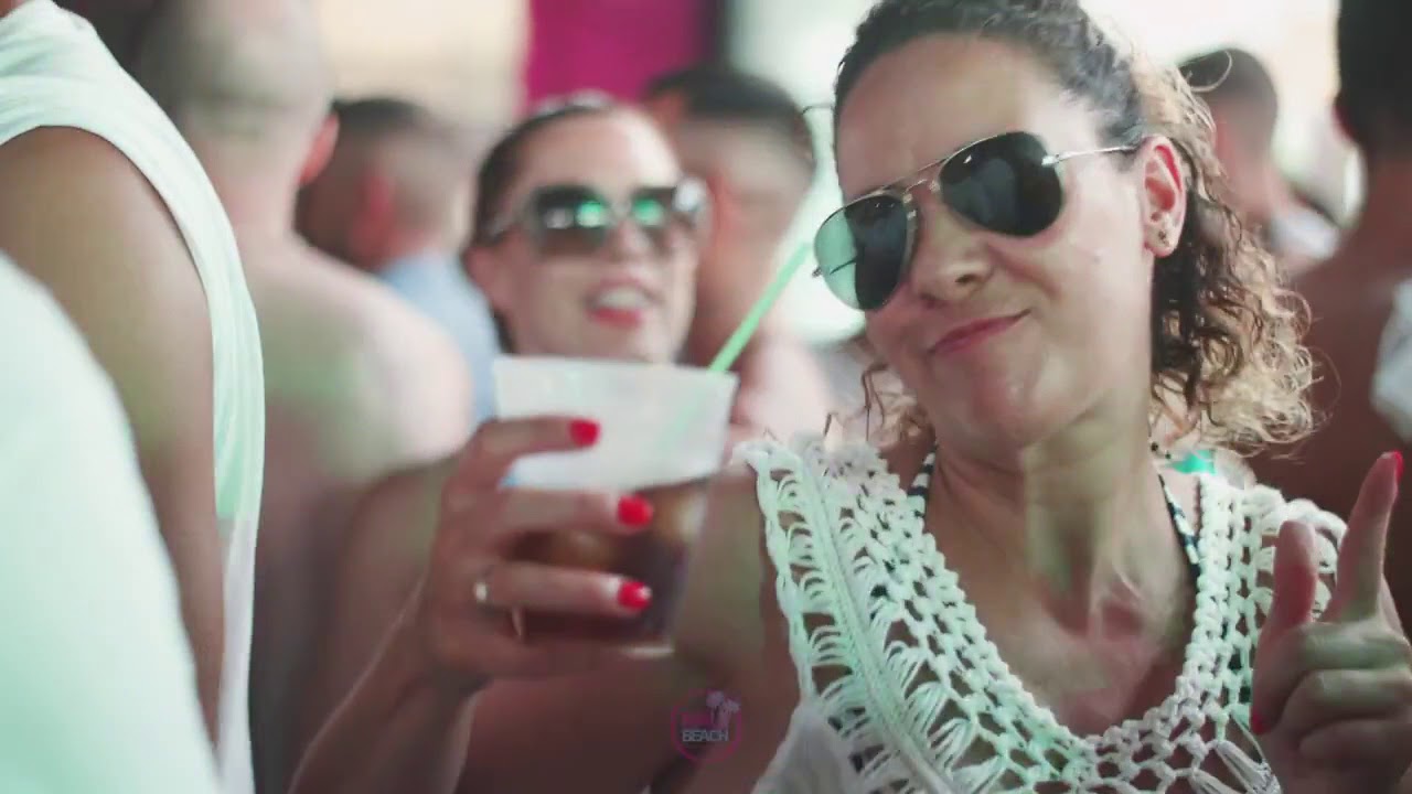 Beach party Maui Beach Moj&aacute;car 2018