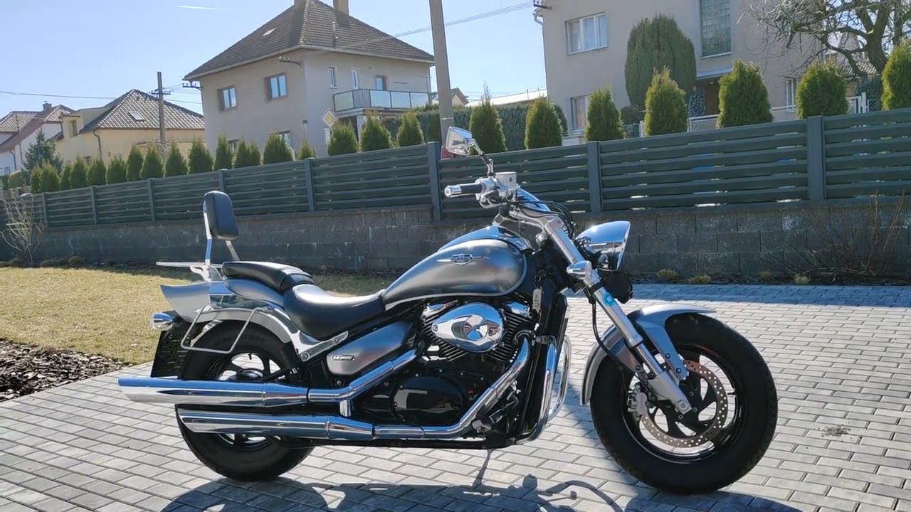 Suzuki M800 Intruder