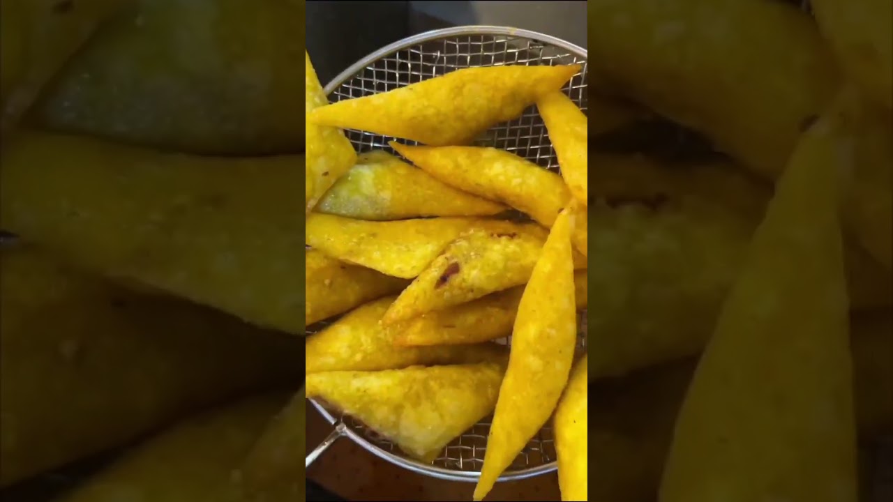 Familia!!!Conozcan como Mar&iacute;a  prepara nuestras empanadas  m&aacute;s crocantes y deliciosas de Jamund&iacute;🤤