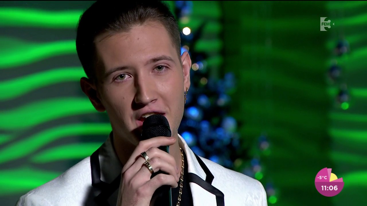 Peter Srámek: Szent karácsony éjjel - tv2.hu/fem3cafe