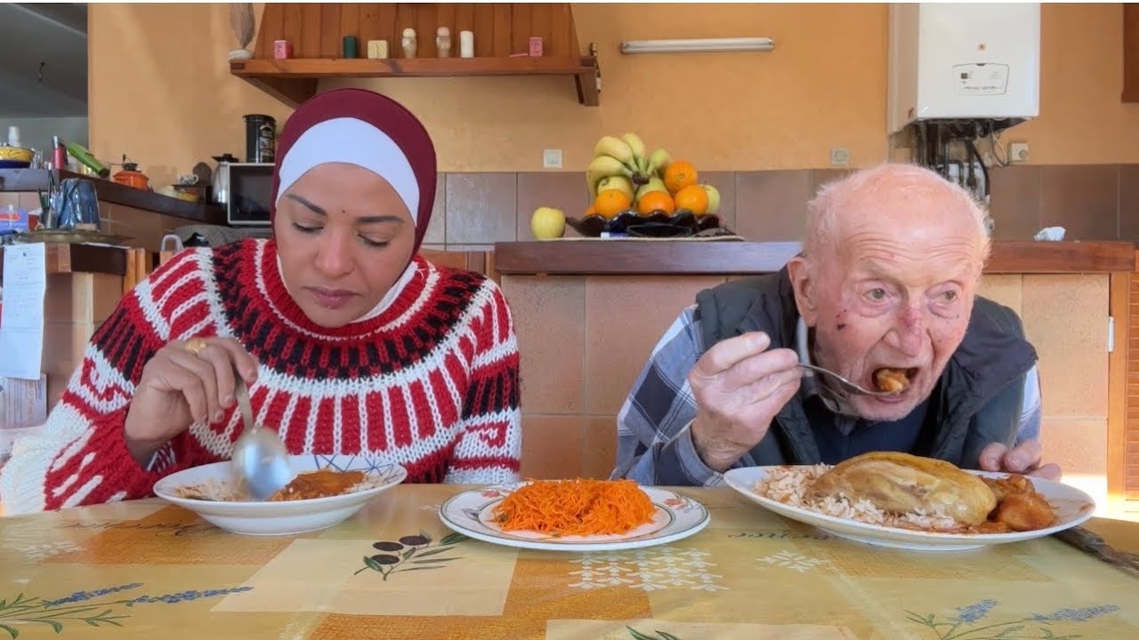 اكل البيت احلي من اكل المستشفى 😁