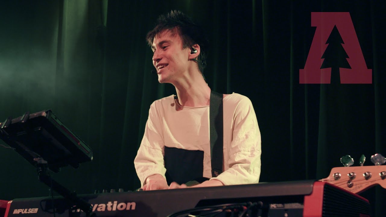Jacob Collier - Saviour - Live From Lincoln Hall