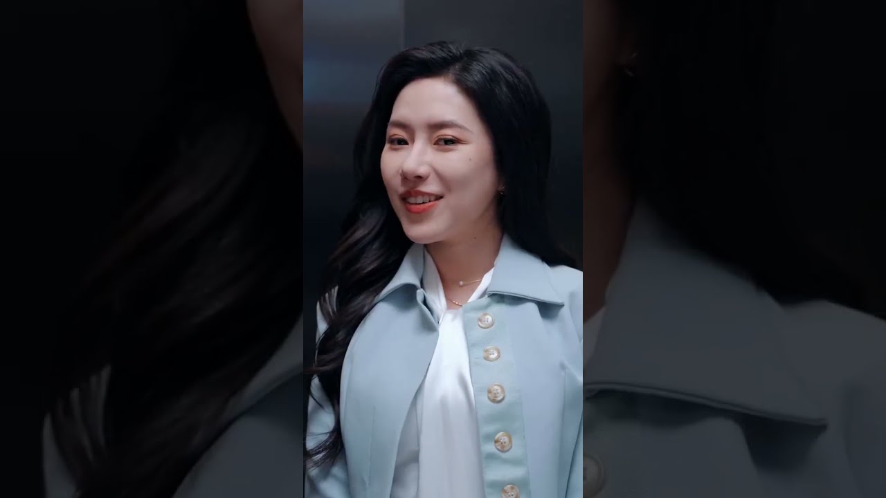 Kind Girl Helps A Lost Little Boy. Unaware He's The CEO's Brother! CEO Sees Her And Marries Her!