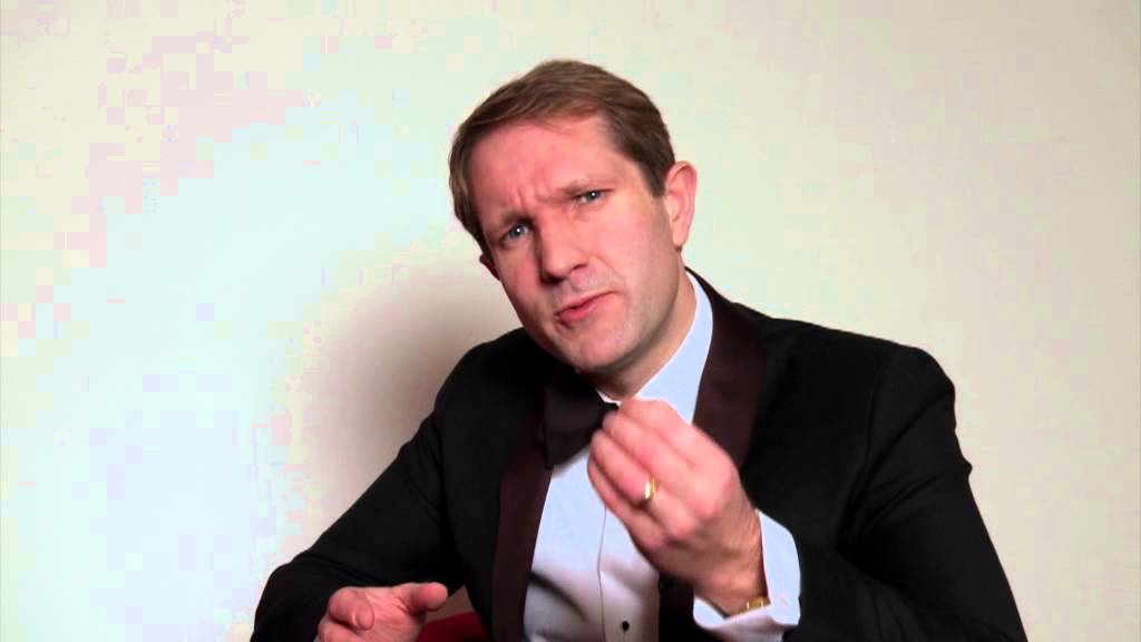 Public Speaking Advice for Non Native English Speakers- Invest in an English Course