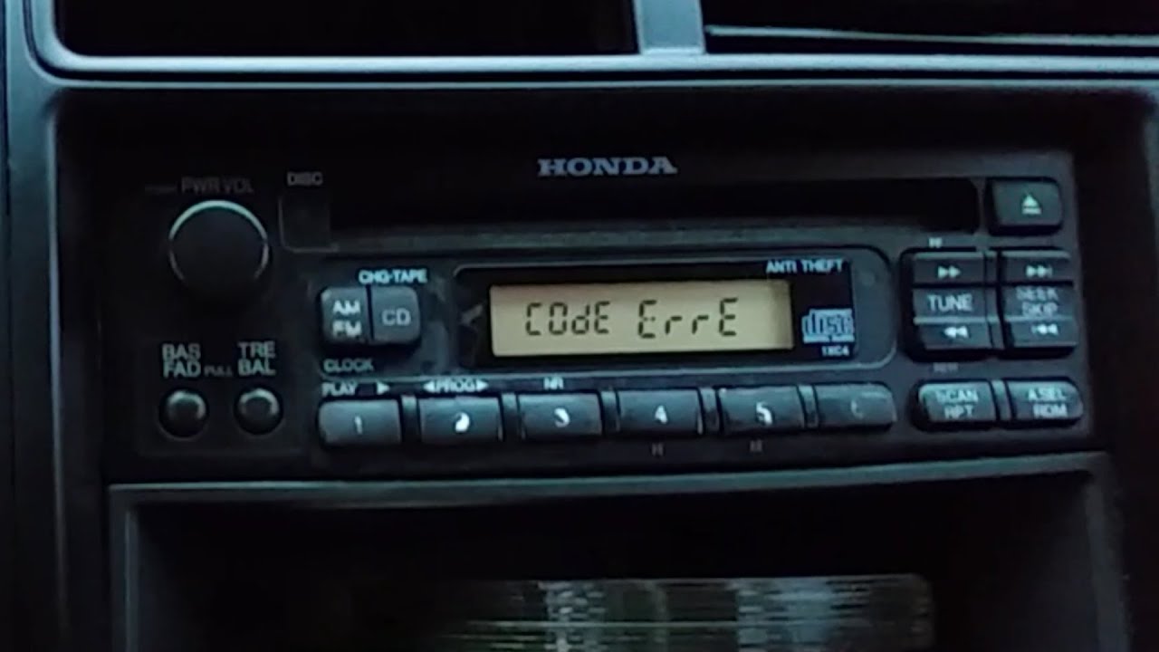 ОШИБКА в магнитоле Honda — что делать