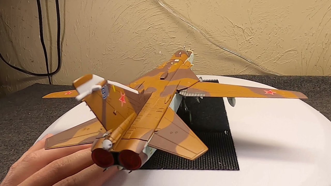 SU-24 FENCER Strike Aircraft, The Soviet F-111 Copy? (Russian Jet Fighters Pt.12)