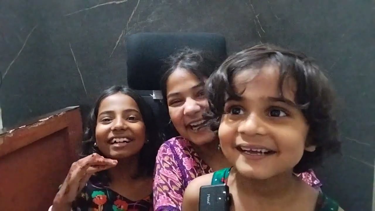 Daughters Mimicking MyViewsOnNews on Father's Day
