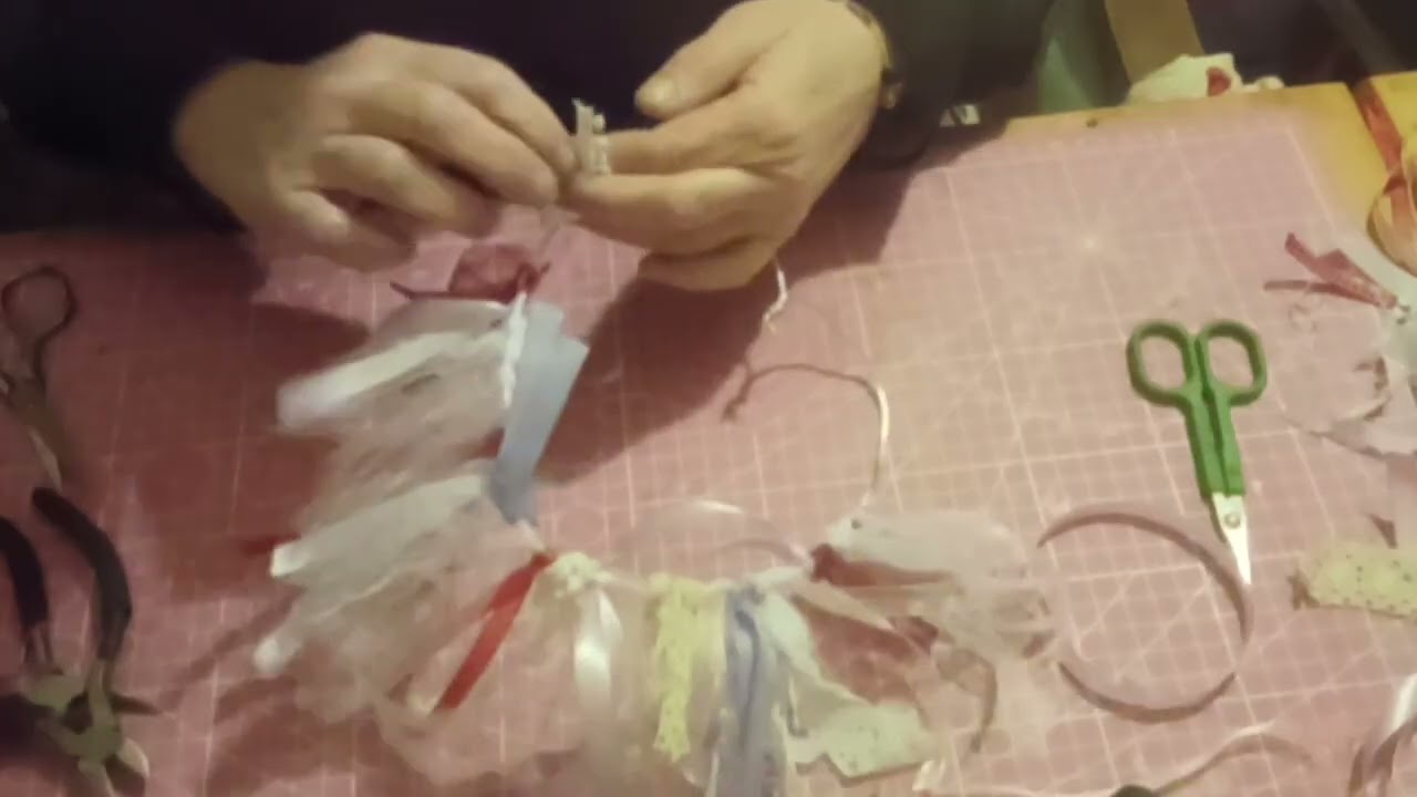 TUTO HOME DECO/ON FAIT CA PROPRE STRUCTURE COEUR/RUBAN, DENTELLE ET FROUFROU 
