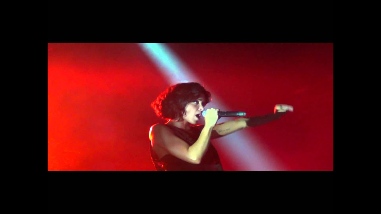 JENIFER - MA REVOLUTION (FRANCOFOLIES SPA 2013)