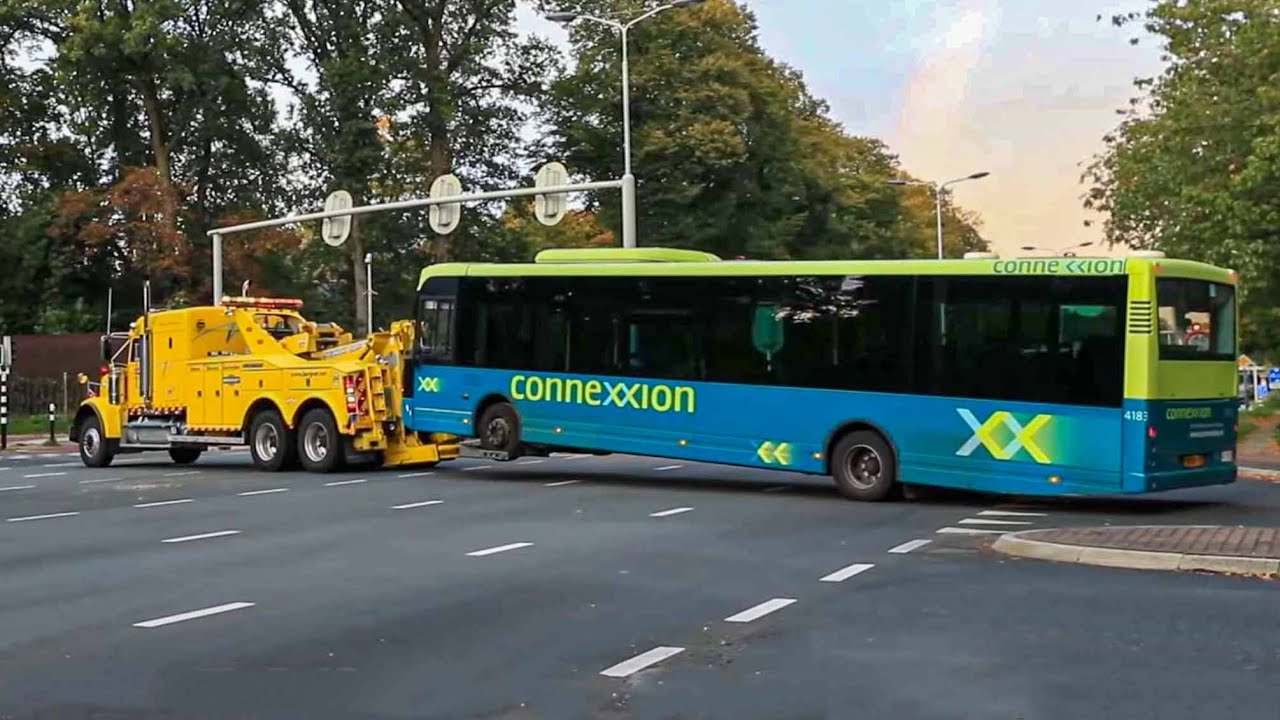 Буксировка городского автобуса с поломкой до мастерской 🚍