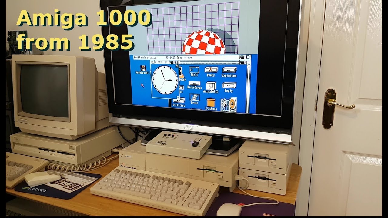 Accelerated Amiga 1000 from 1985 Dreams of Vampires
