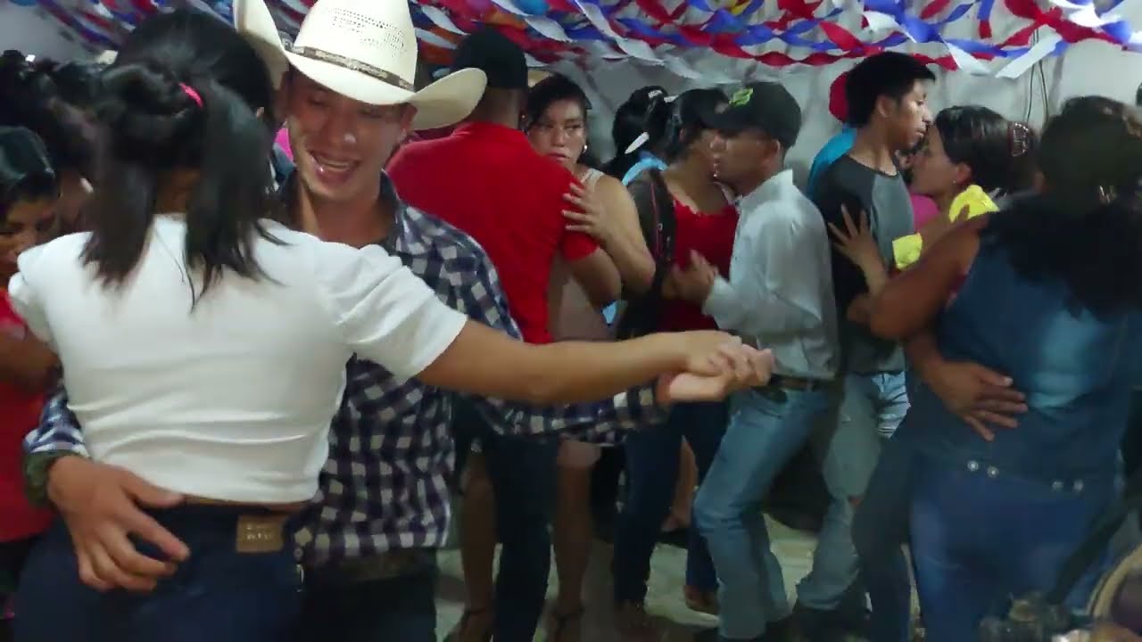 OTRO MIX ,AL ESTILO PACO PINEDA  PERO CON ,,,MARIMBA SONORA QUETZAL