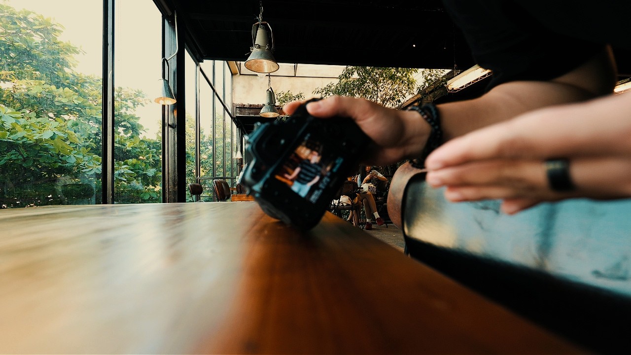 Nikon D90 năm 2026 - Nói tiếp mấy cái vui vui và khoe ảnh từ 35mm G | Canon R8 Vlog