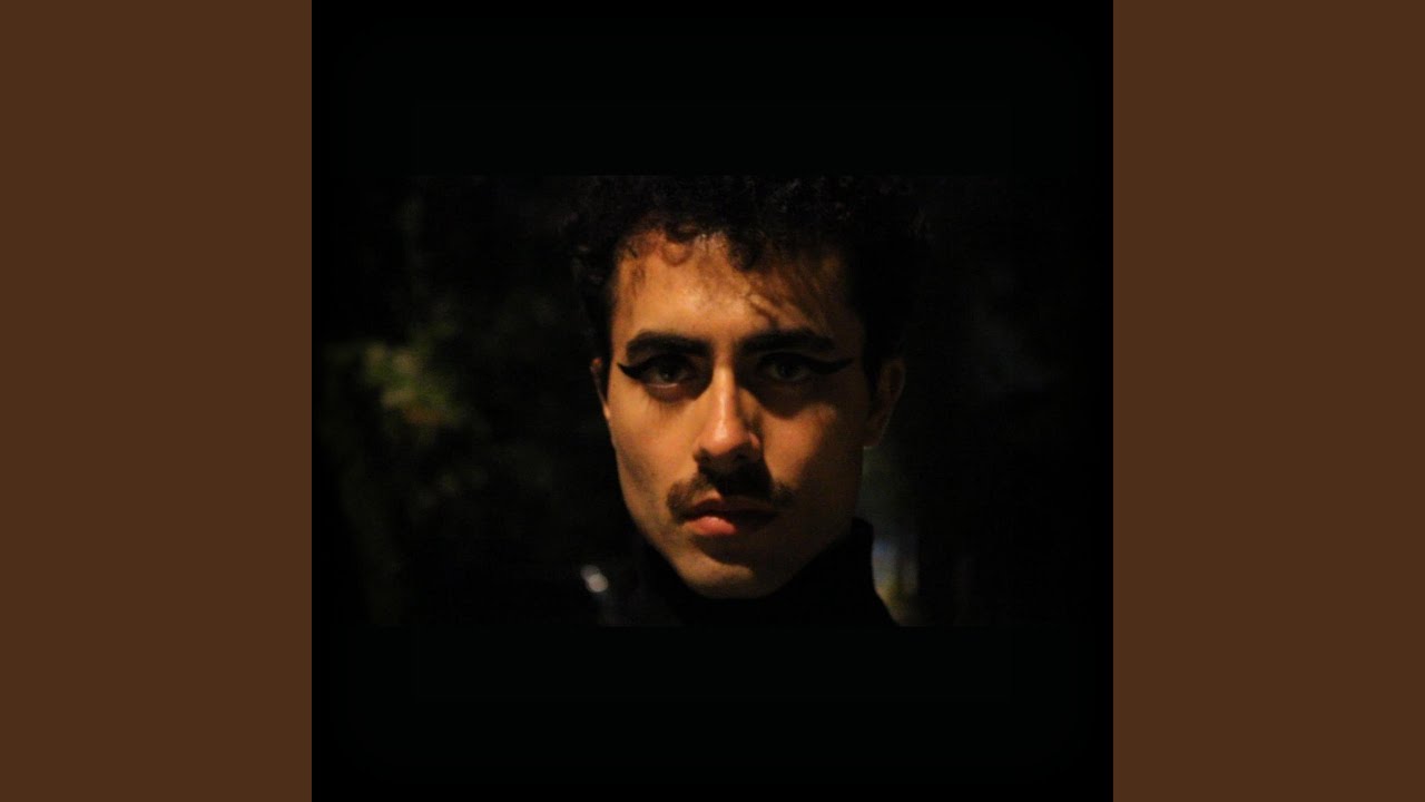 Tragoudame Dihos Fovo (Canción Sin Miedo)