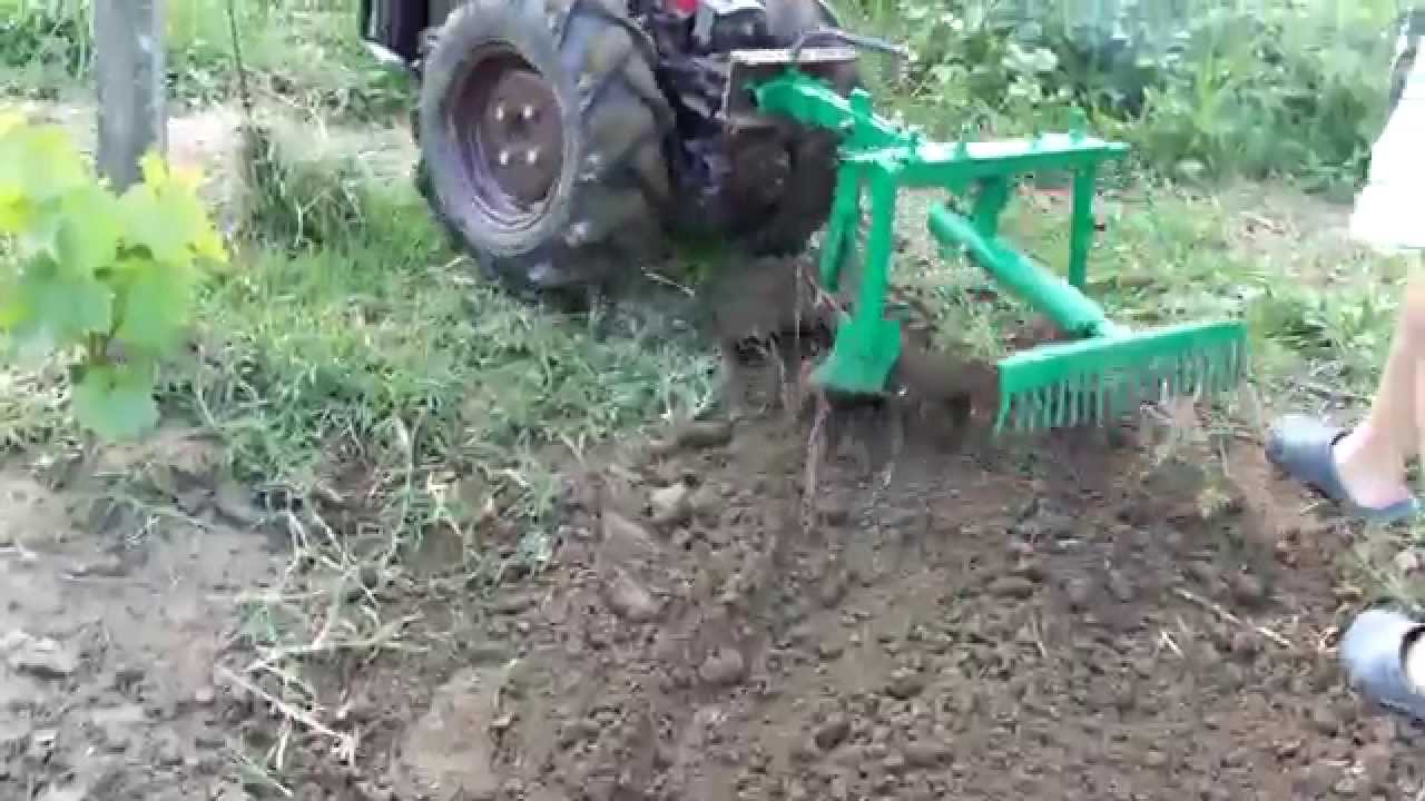 Prasitoare pentru motocultor (DIY) - la prasit printre randurile de vie - 2014