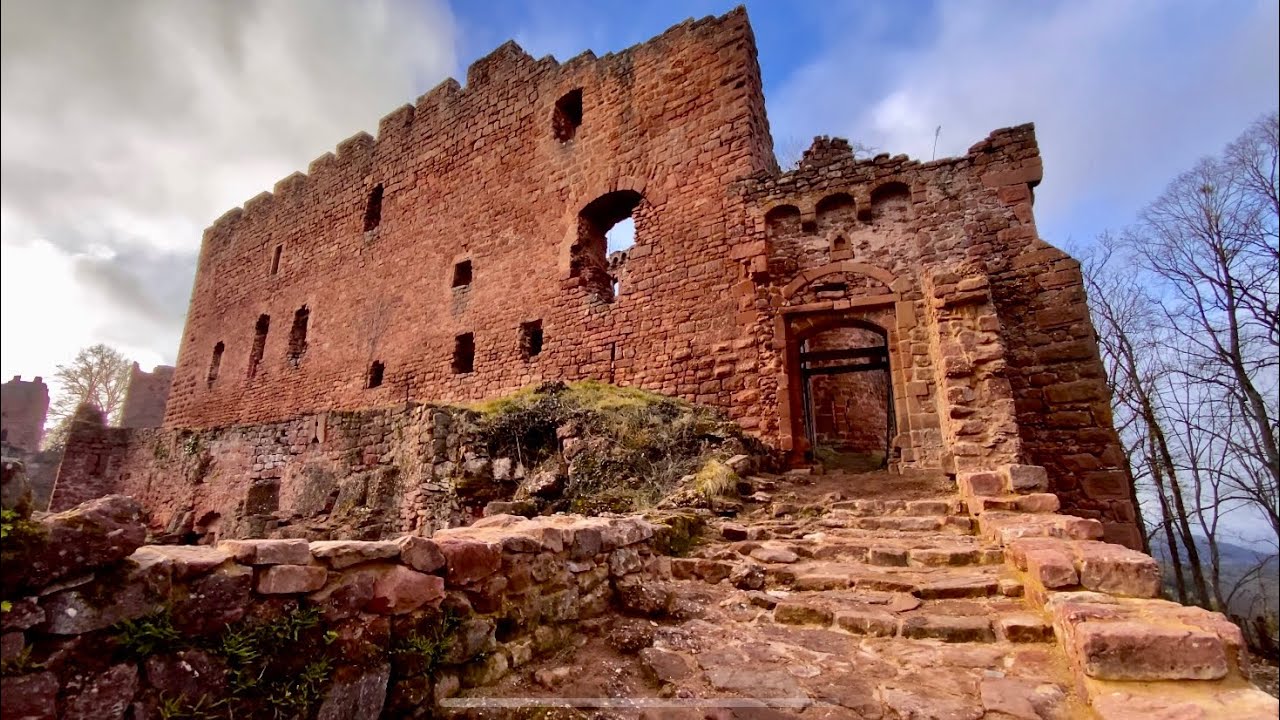 Ruined Castle - Châteaux d'Ottrott Alsace France - Portrait |ปราสาทเก่าฝรั่งเศส ยุคกลางสองแห่ง