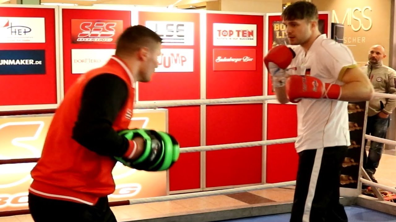 ROMAN FRESS UND ROBERT STIEGLITZ BEIM ÖFFENTLICHEN TRAINING
