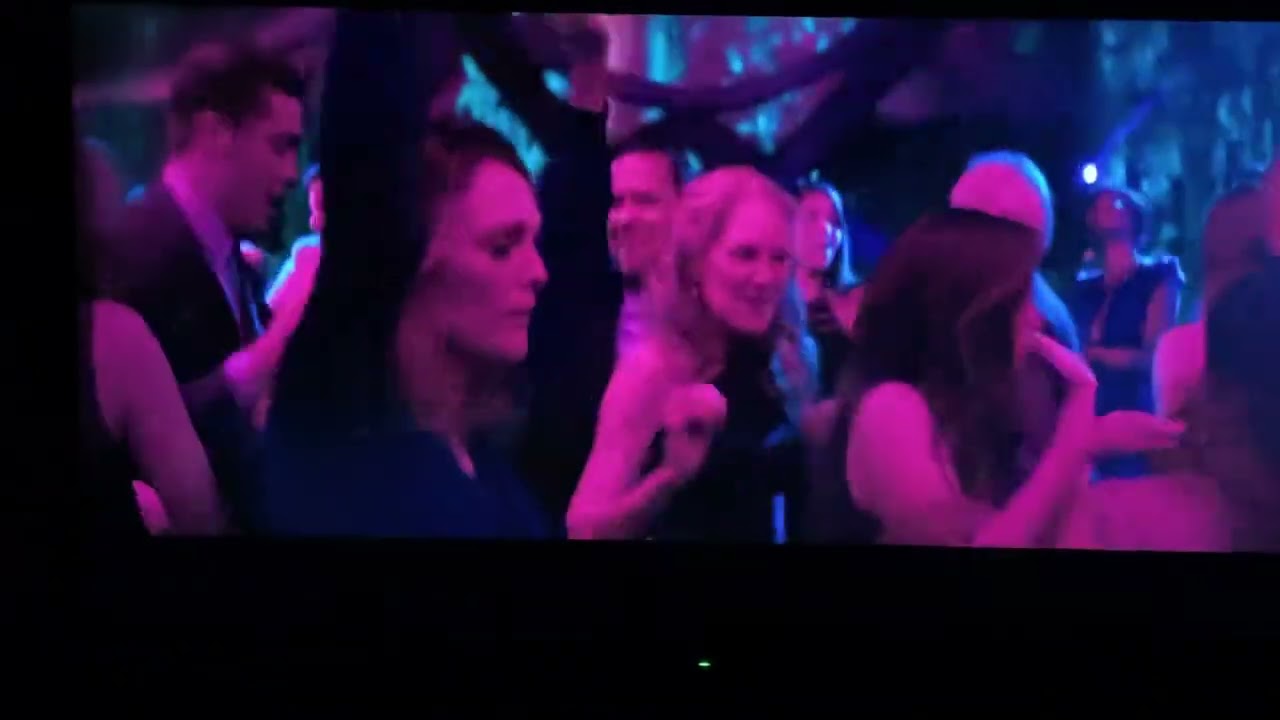 Gloria Bell ( Julianne Moore) closing scene.