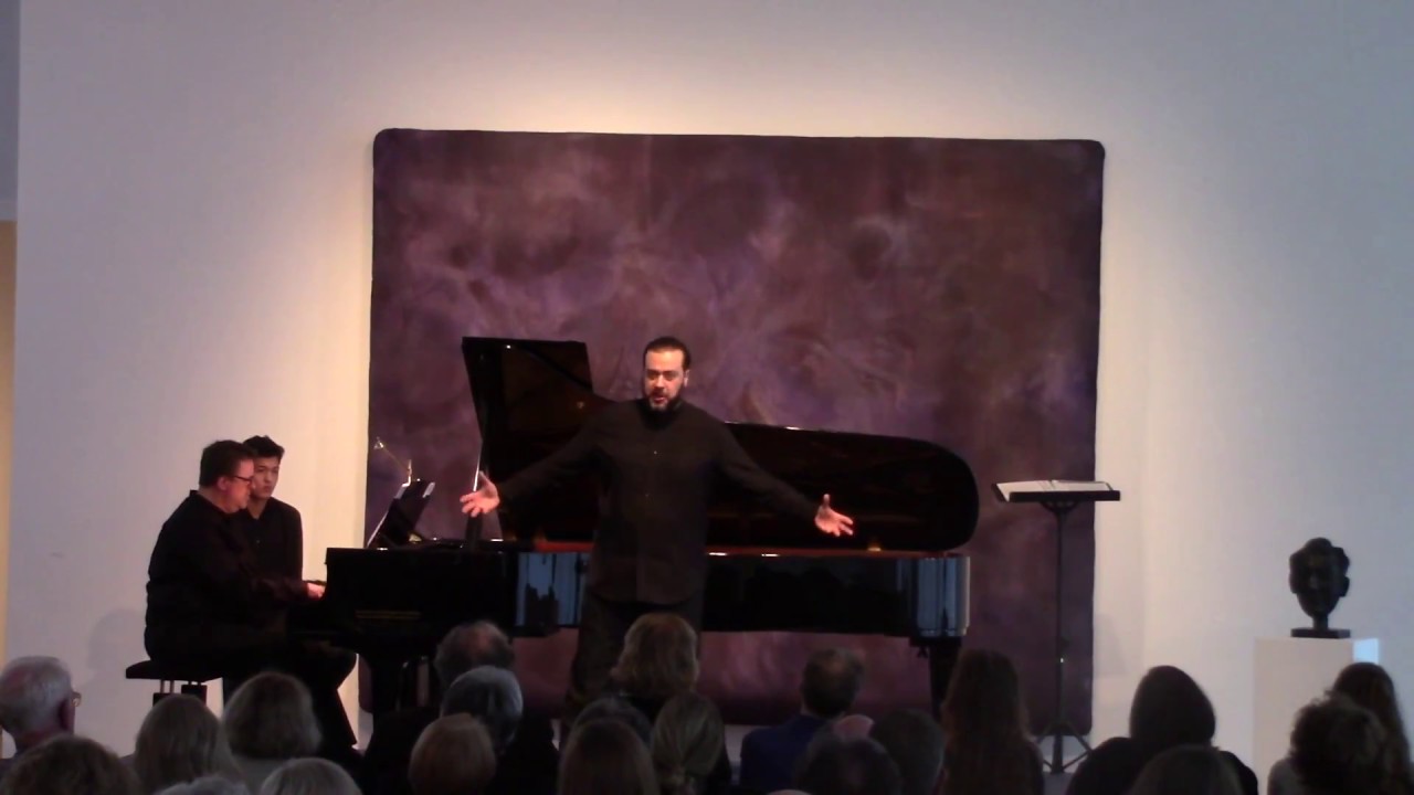 Aris Argiris - Baritone - Scarpia - „Te Deum“ - Tosca - G. Puccini