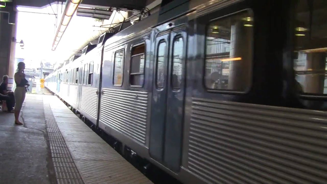 X10 commuter train to Södertälje Centrum coming in to Stockholm Central