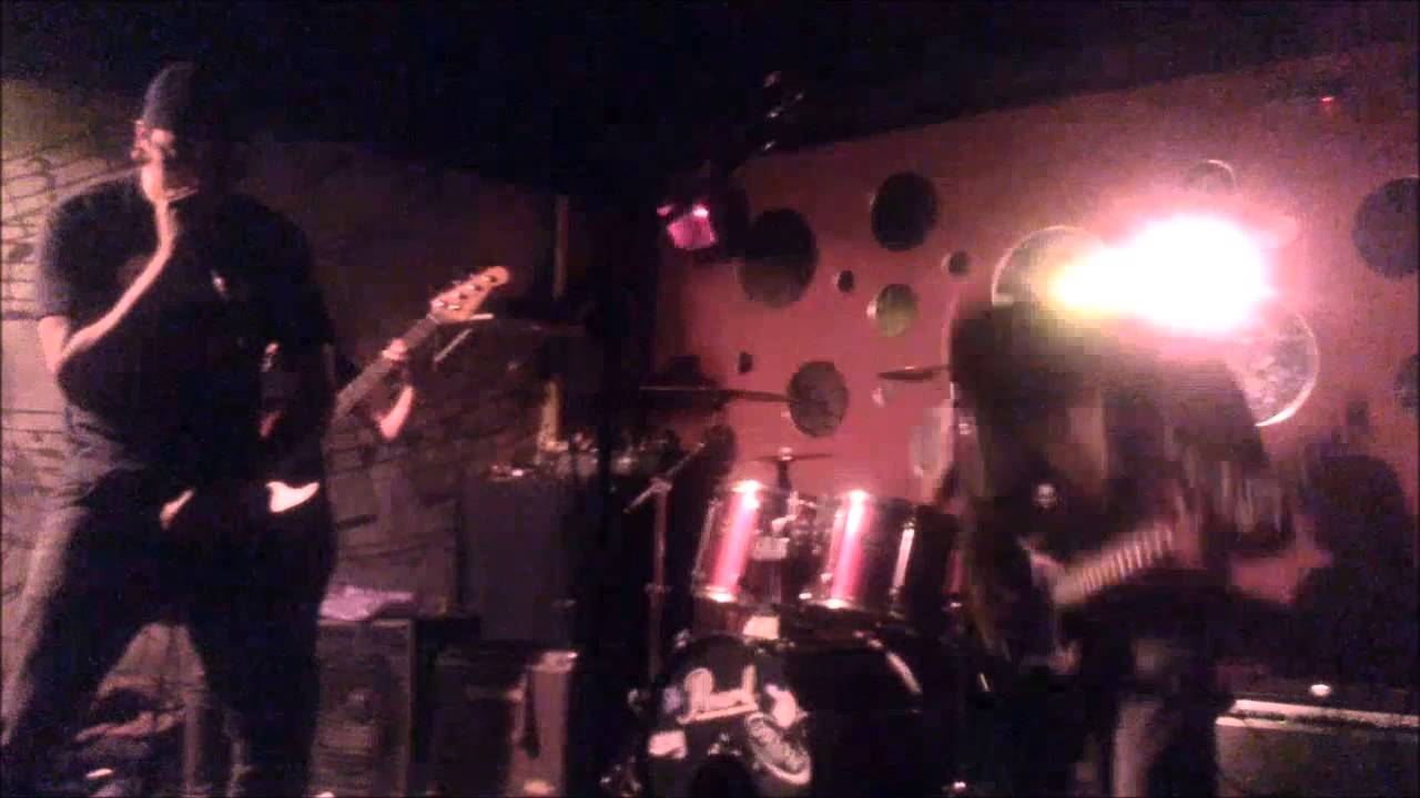Feed My Dreams - Coal Chamber Cover by Endema | Live @ New Z Club