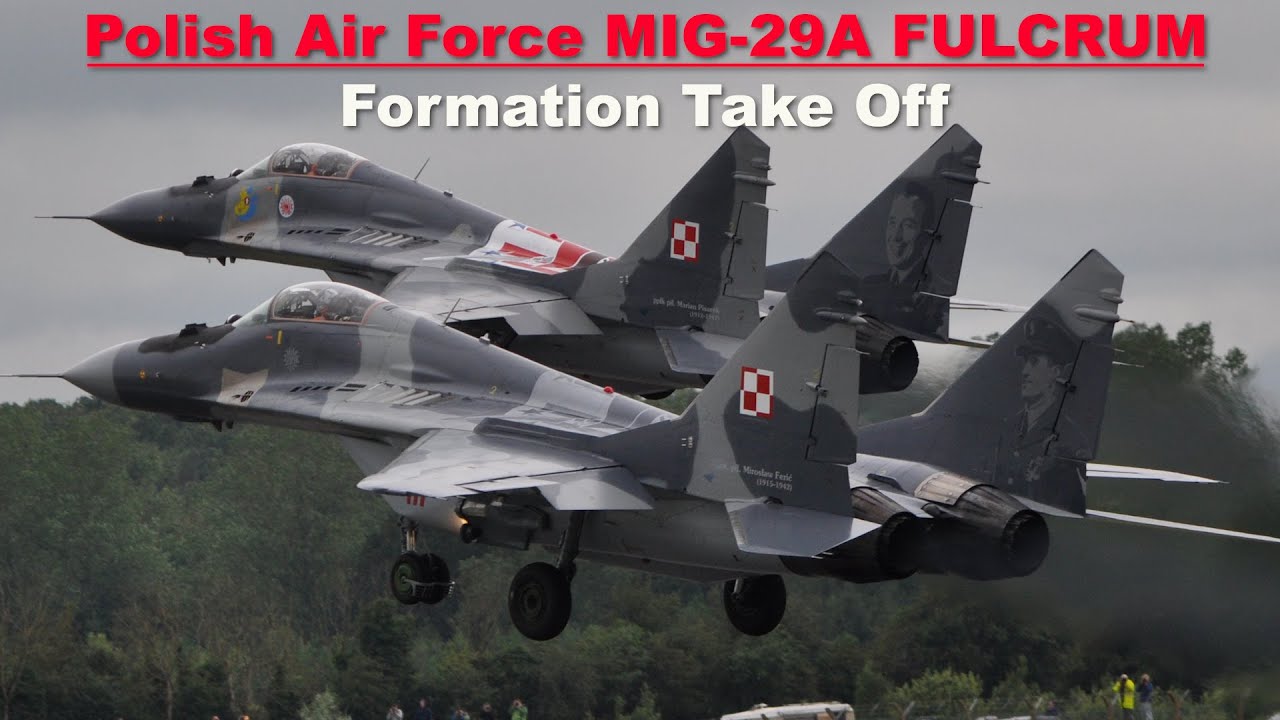 MIG-29 FULCRUM FORMATION TAKE OFF. Polish Air Force. RAF Fairford.