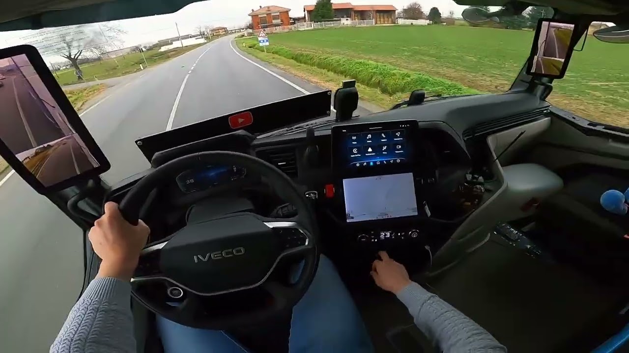 Narrow Italian Roads to Genoa Port | IVECO S-WAY 500 2026 Digital Mirrors