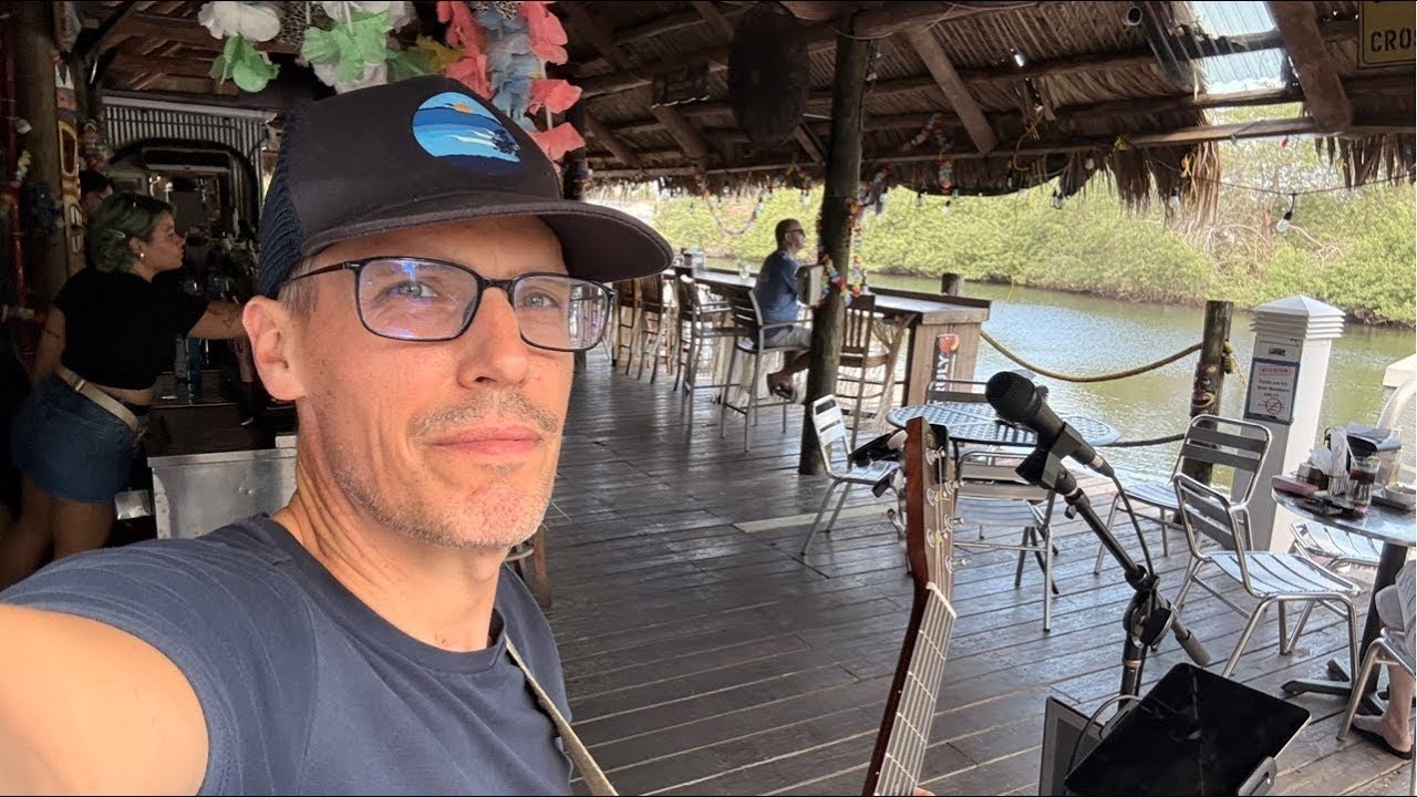 Sunday tiki bar looping (set 2)
