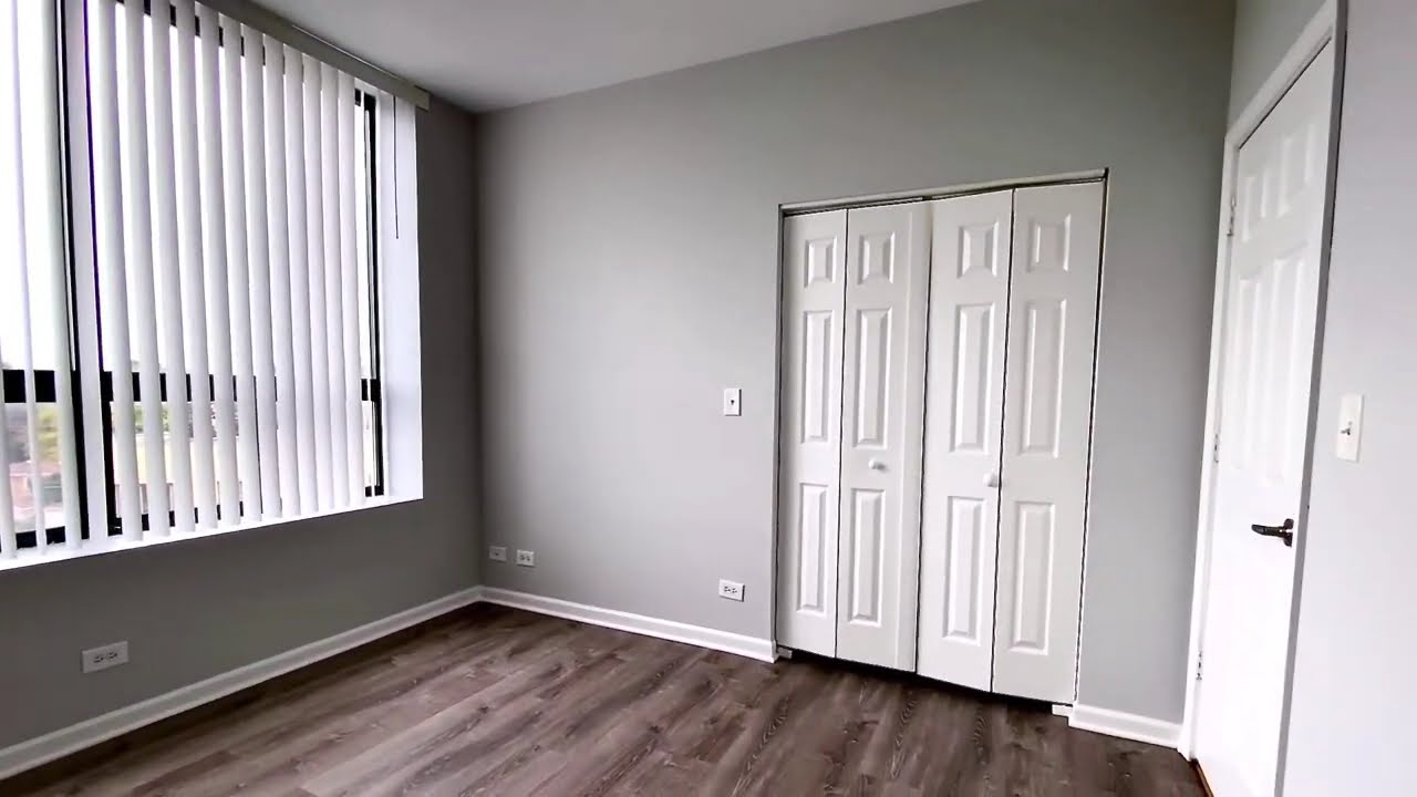 2451 W Howard St #401 Chicago, IL 60645