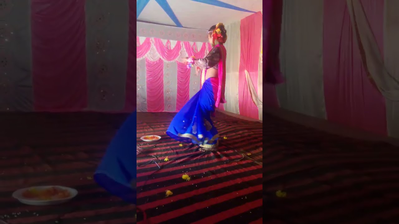 🥀🥀में फूल बेजती हूं  फुलवारी  🌹🌹