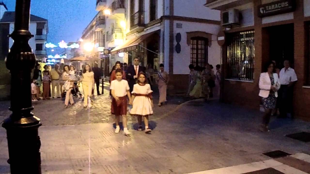 REINA Y DAMAS 2014