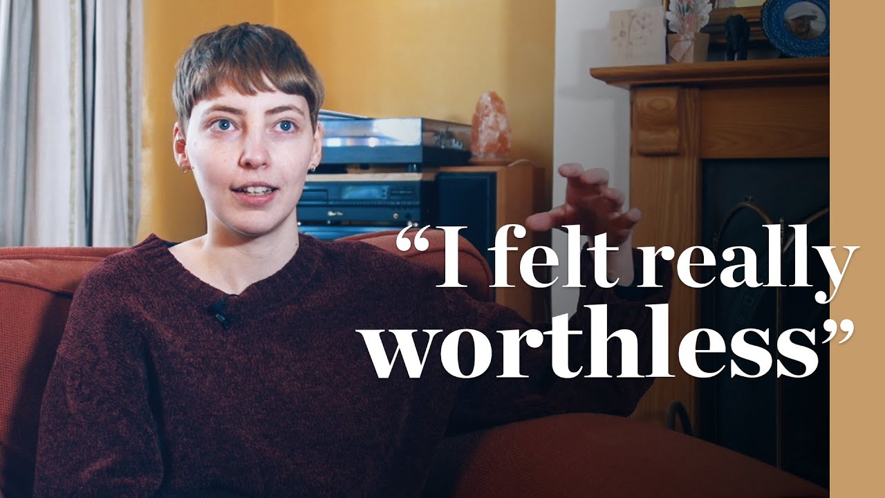 Recovery in a toxic environment | Hannah 01 | In Therapy with Alex Howard