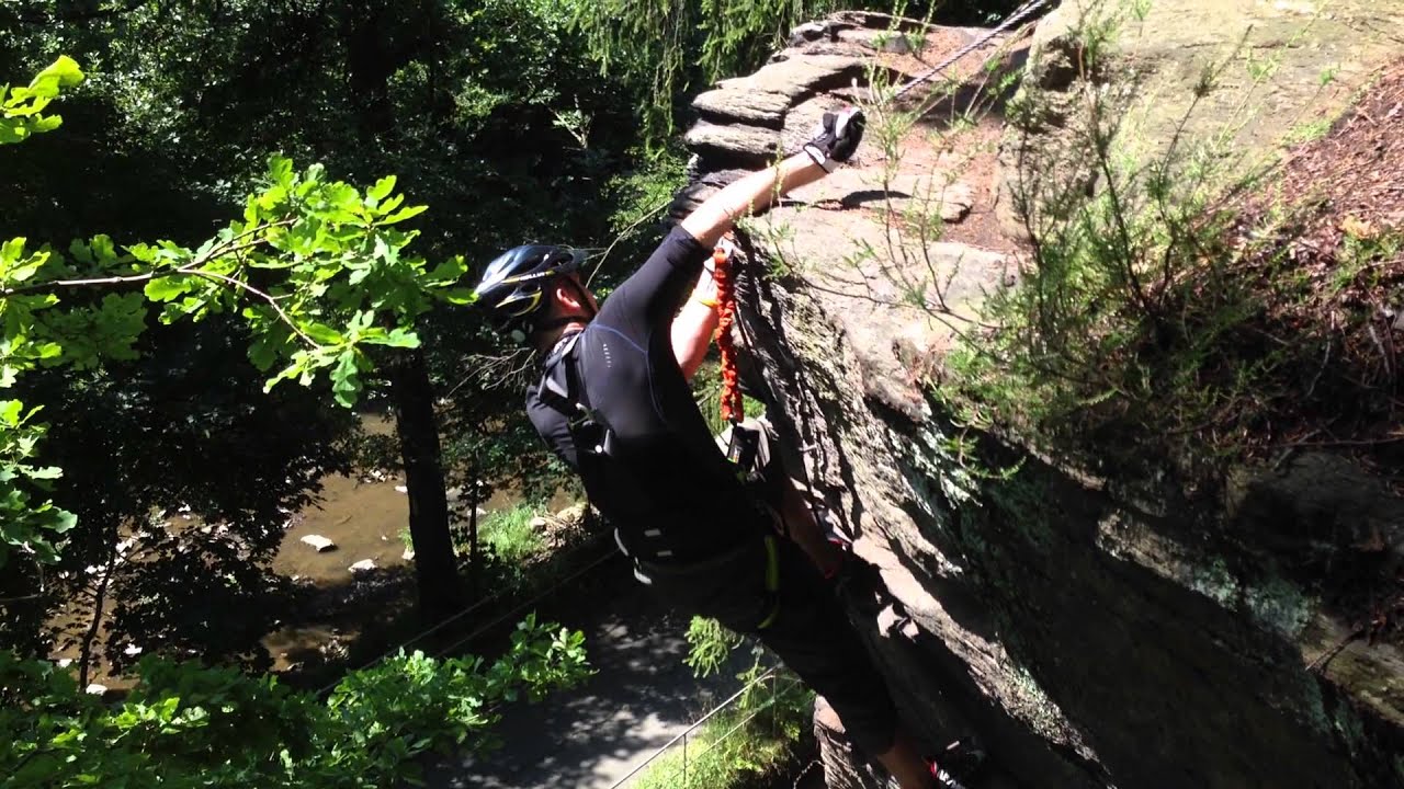 Via Ferrata Wolkenstein - test tlumiče p&aacute;du.