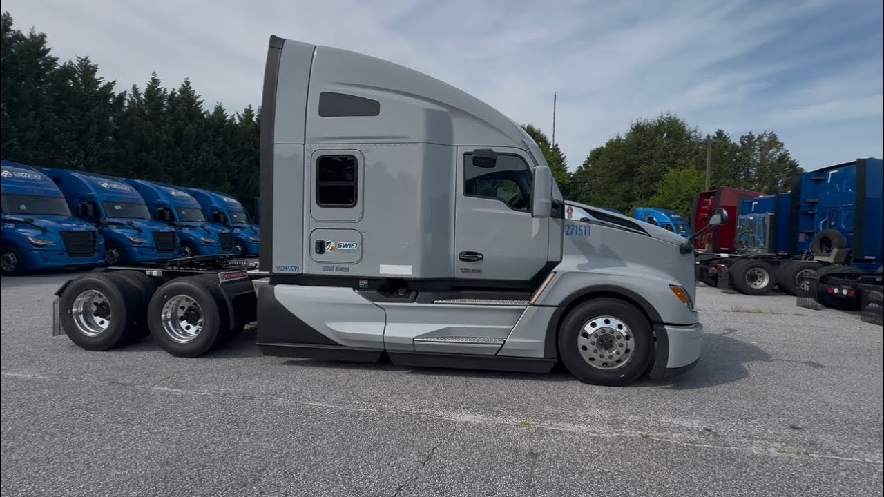 Владелец-оператор Swift / Kenworth T680 2027 года
