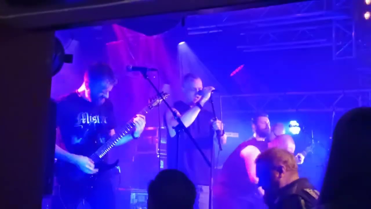 Mistur Live at kvarteret, Bergen 6/2 - 2026 with former member Odne Røyrvik(vocals).