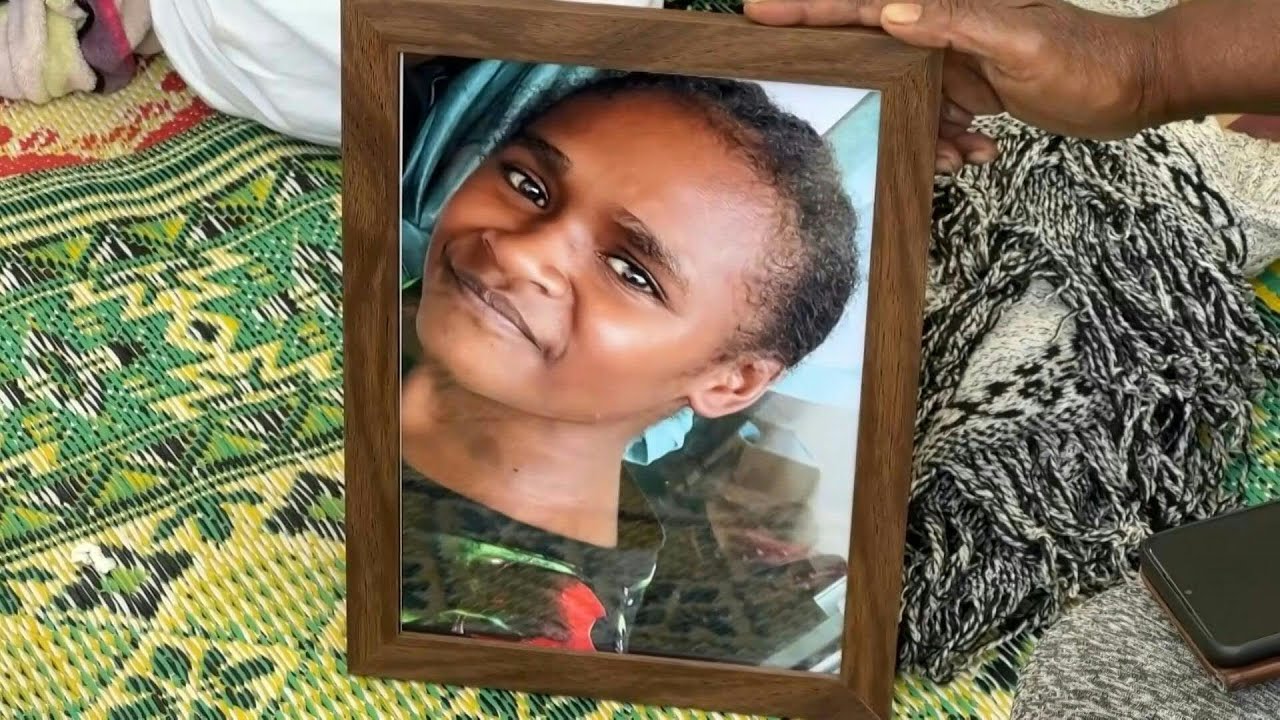 Nouvelle-Calédonie: foule aux obsèques de Stéphanie, 17 ans, tuée lors des émeutes | AFP