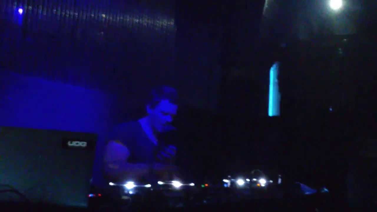 Wonderwall by Oasis Fedde le Grand remix @ Yalta club / Sofia 28.02.2014