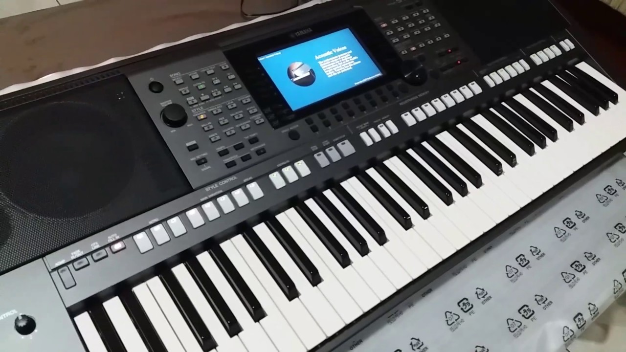 Yamaha psr s770 unboxing and review .