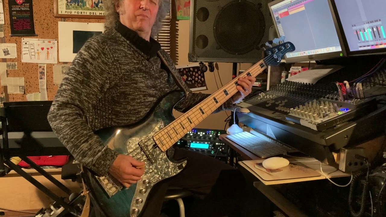 As old as you're young (Gentle Giant - Bass Cover)