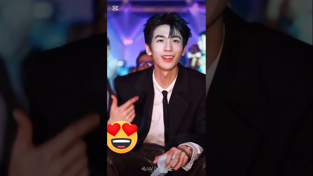 Hot man on suit🔥🥵 