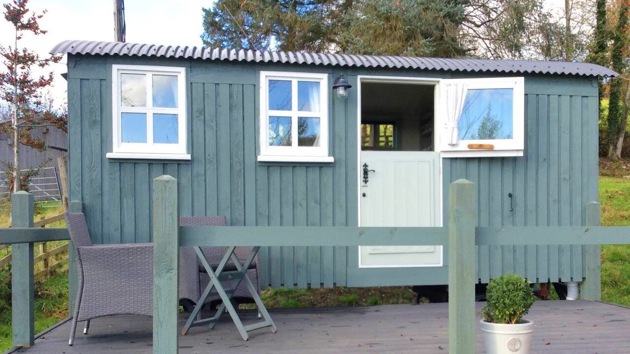 Rustic Beautiful 12ft X 7ft Shepherd Huts With Porch | Living Design Tiny House