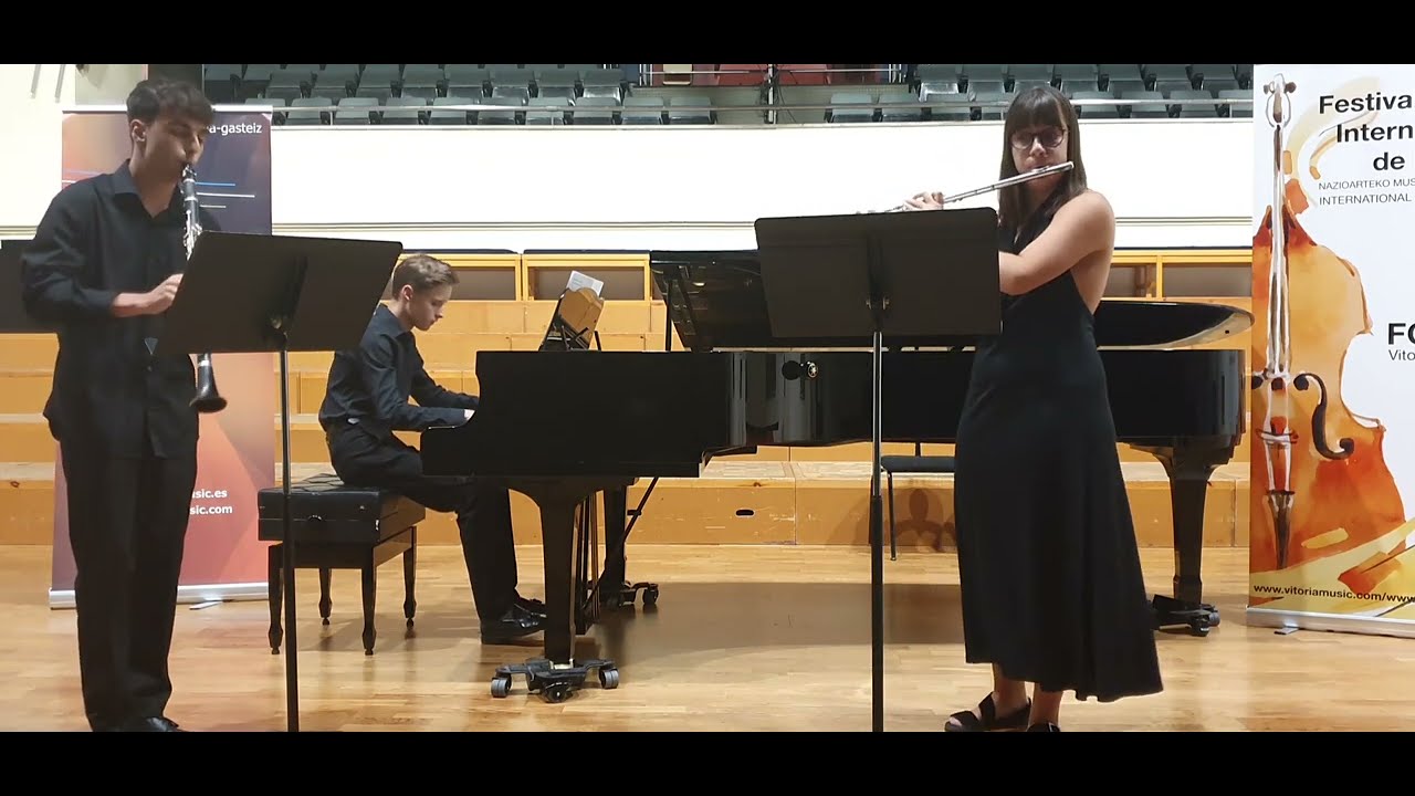FCIMV 2023 Tarantella para clarinete y flauta Camile Saint-Saëns