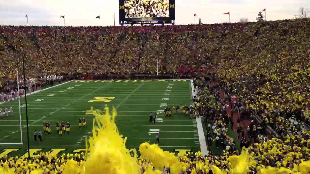 Michigan Stadium crowd sings Journey