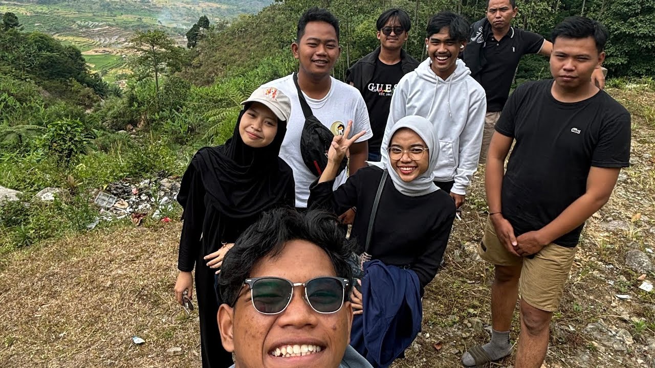KE CURUG TAK BERPENGHUNI?!!