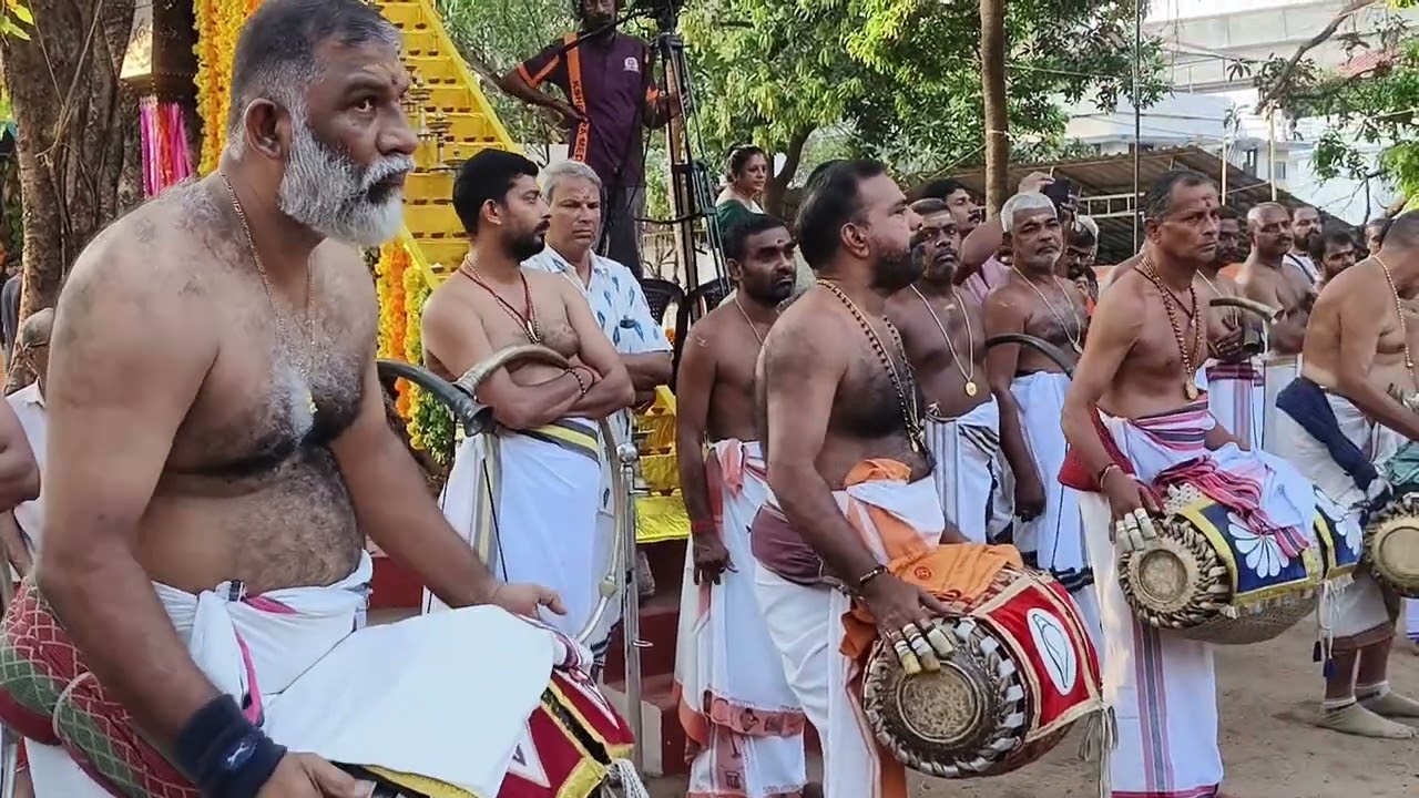 Madhalam Mukham Thalavattam & Theeru/ Kunissery Chandran Maraar & Team🔥🔥/ 