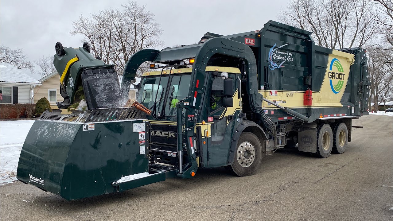 Groot’s Brand New Heil Sierra Curotto Can Garbage Truck in the Snow