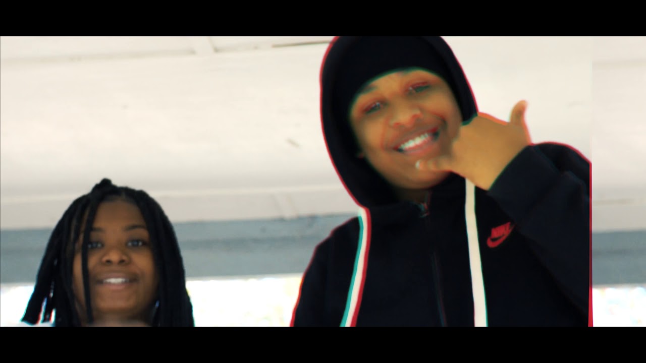 Layungeen3 Danger Feat.Iviona Badazz (official Musik Video)