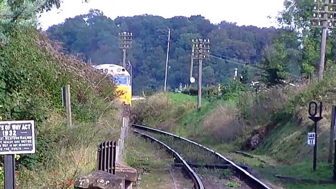 50031 Hood arrives at Hampton Loade 2013
